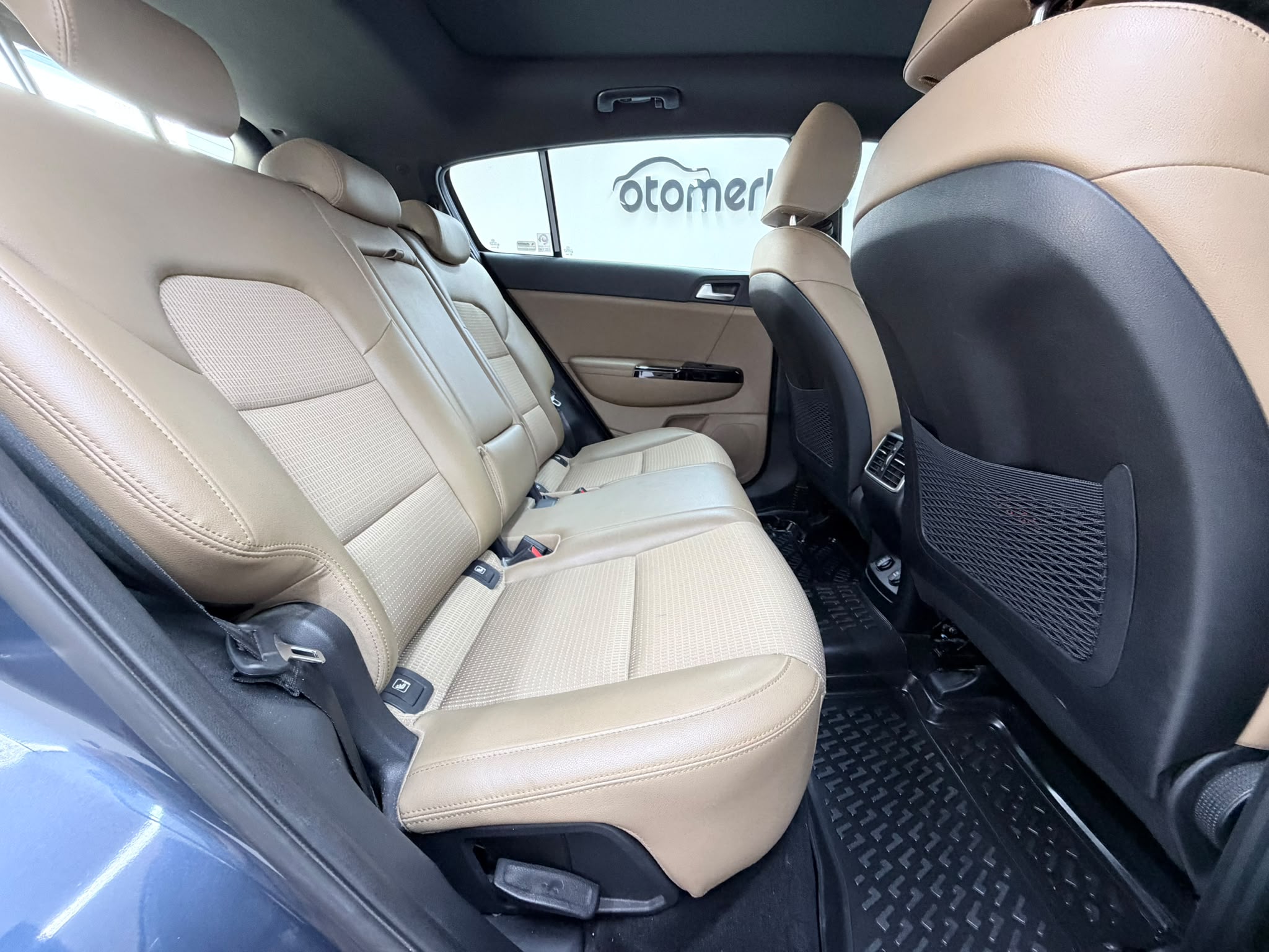 KIA SPORTAGE 16